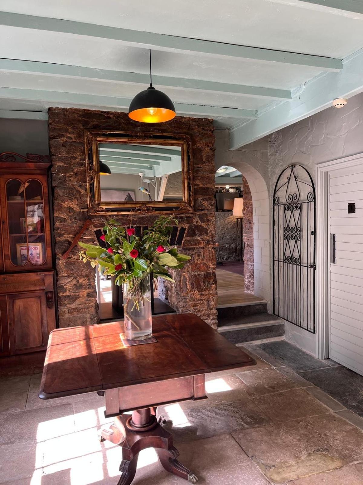 Smugglers Hotel Brixham Eksteriør billede